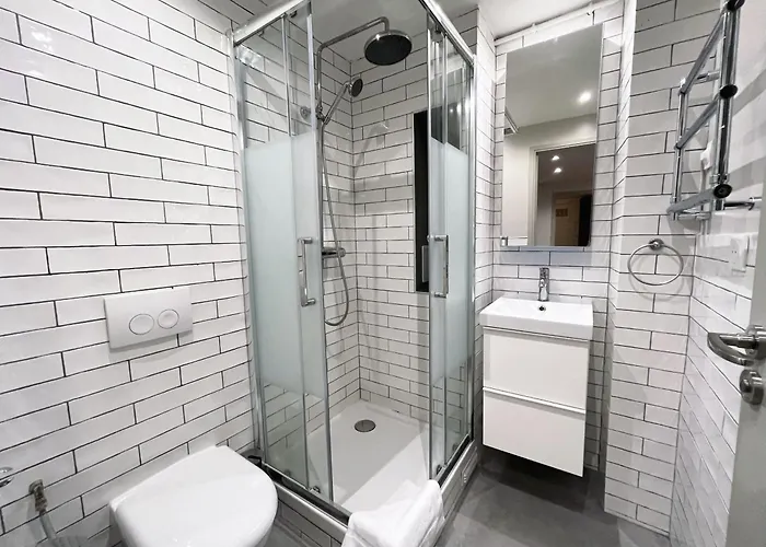 Апартаменты Urban Flat 161 - Sublime 4bdr Luxury Flat In