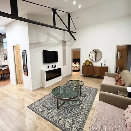 Urban Flat 161 - Sublime 4bdr Luxury Flat In