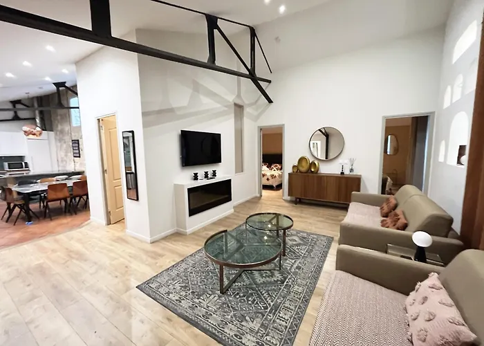 Urban Flat 161 - Sublime 4bdr Luxury Flat In